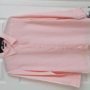 This Ralph Lauren 100 per cent linen classic shirt has pearl buttons. It's a 2X.